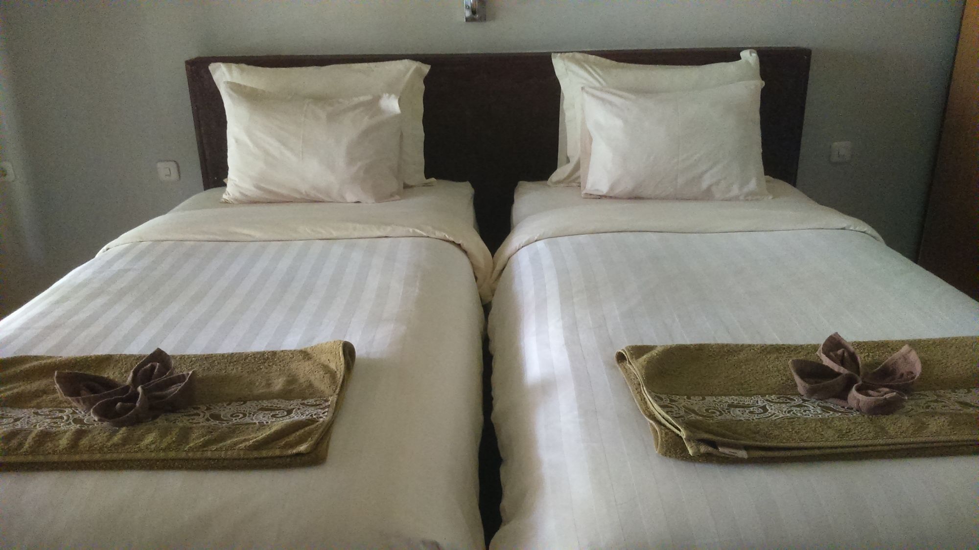 เซงกีกี คอตเทจ ลมโบะก์ Hotel ภายนอก รูปภาพ